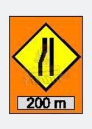 道路变窄 左/右(可调)
